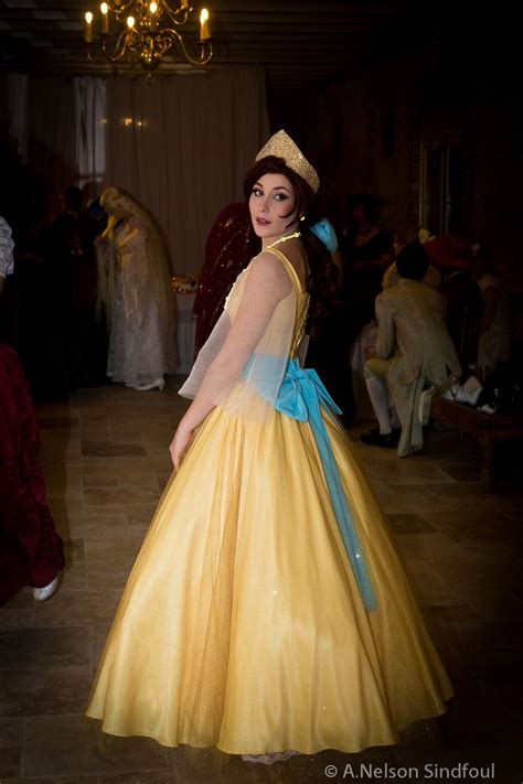 As 25 melhores ideias de Anastasia cosplay no Pinterest