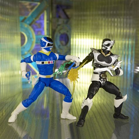 Power Rangers Lightning Collection In Space Blue Ranger Vs. Silver ...