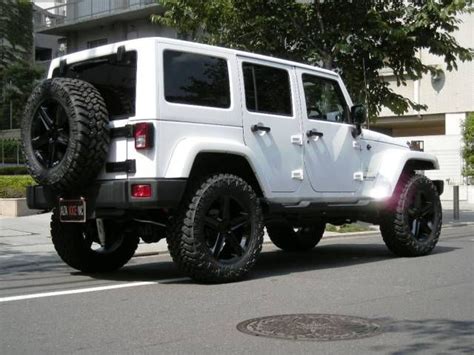 Total 32+ imagen white jeep wrangler with black rims - Abzlocal.mx