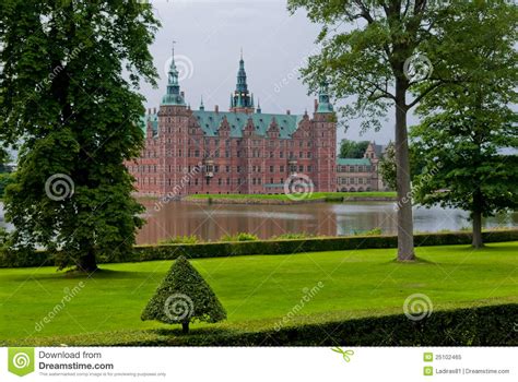 Hillerod Castle, Denmark stock image. Image of copenhagen - 25102465