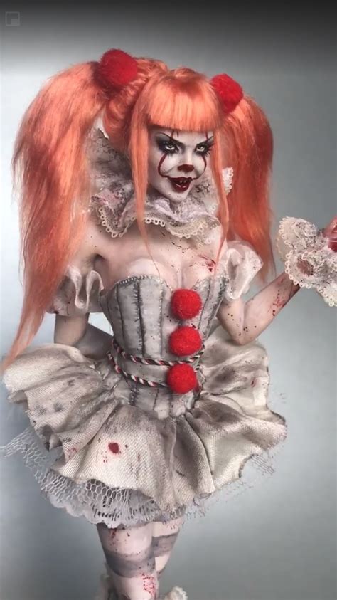 Miss Pennywise - New Ideas in 2020 | Scary halloween costumes, Creepy ...