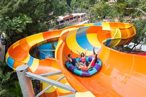 Sunway Lagoon Theme Park - MalaysiaTravel