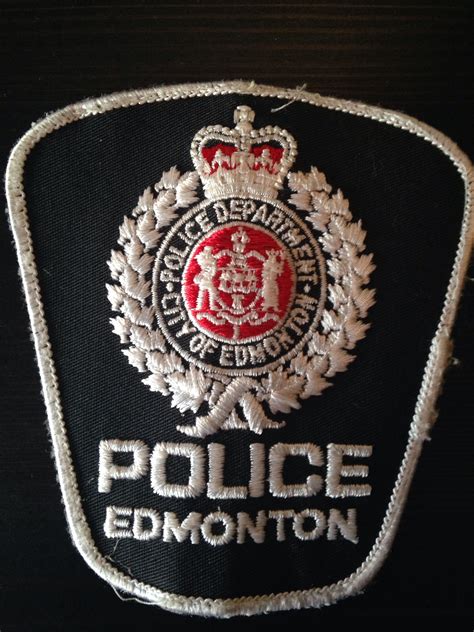 Edmonton Police, Alberta, Canada - Obsolete | Police badge, Police ...