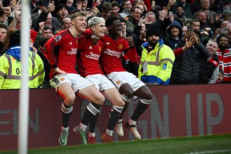 Garnacho colabora con dos goles en la victoria del United ante el West ...