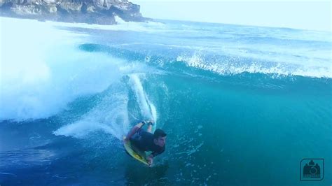 Surfing Pacitan Pantai watu karung Indonesia - YouTube