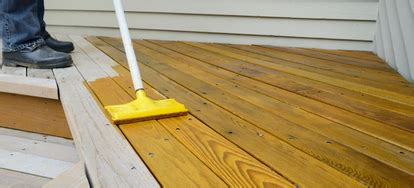 6 Cedar Decking Stain Tips | DoItYourself.com