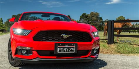 2016 Ford Mustang Ecoboost Convertible Review - photos | CarAdvice