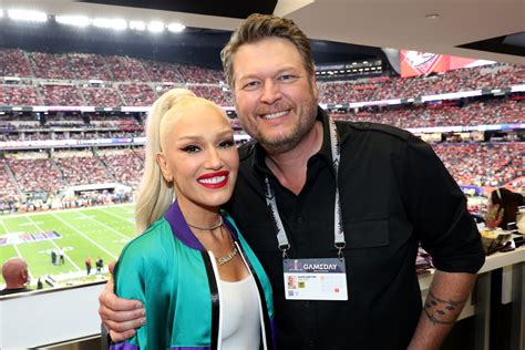 Blake Shelton Gifts Gwen Stefani Emerald Ring for Valentine's | NBC Insider