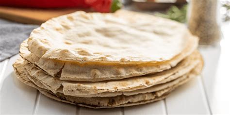 How to Warm or Heat Up a Pita Bread (4 Easy Ways)