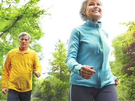 Walking Workout for Seniors: 9 Tips to Get Started