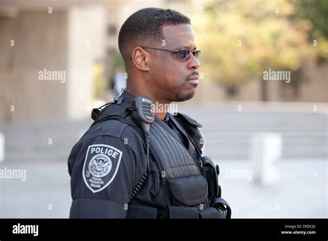 US Homeland Security (Federal Protective Service) policeman Stock Photo ...