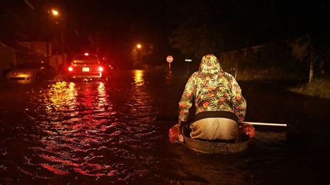 Hurricane Florence Strikes North Carolina: Dozens Awaiting Rescue ...