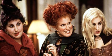 Original Hocus Pocus Cast Will Reunite for Disney Plus Sequel