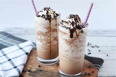 Homemade Mocha Frappuccino Recipe with Chips and Syrup |YUM!