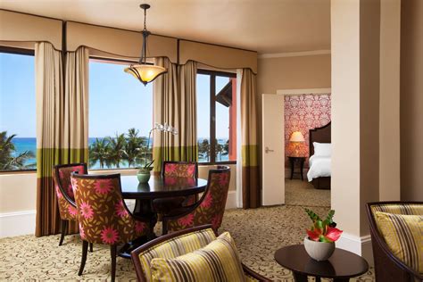 Hotel Rooms & Amenities | The Royal Hawaiian, a Luxury Collection ...