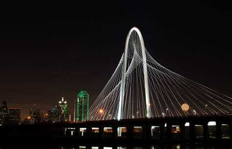 A Stitch in the Urban Fabric: Dallas Celebrates Its New Calatrava ...