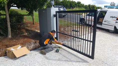 Terranora Automatic Swing Gate Installation [Case Study]