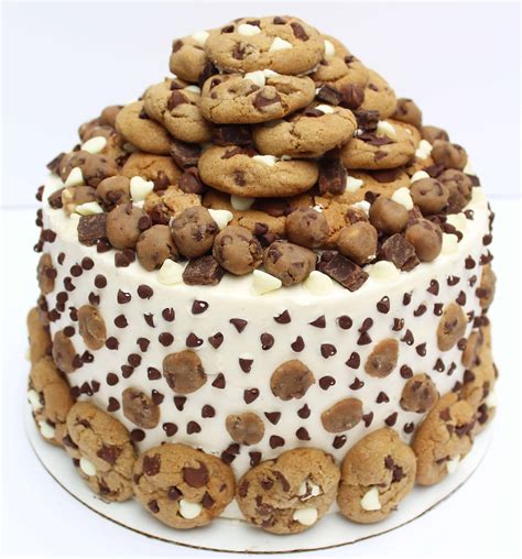 Ultimate Chocolate Chip Cookie Dough Cake - Chelsweets