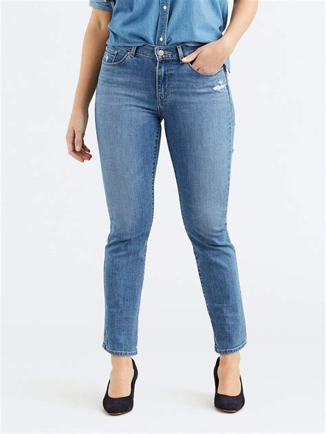 Levi's Women's Classic Straight Jeans - Walmart.com