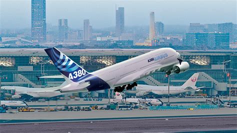 Airbus A380 Widescreen Wallpaper: Airbus A380 Takeoff