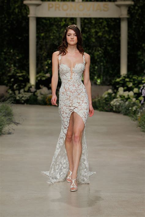 The Most Beautiful Wedding Gowns for Spring 2019