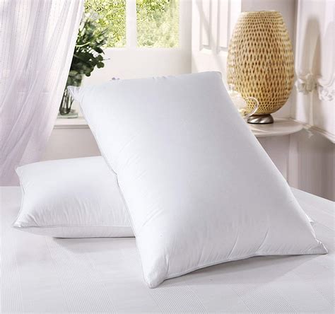 Best Hotel Pillows 2019: Top 5 Types of Pillows Used in 5 Star Hotels