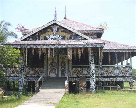 5+ Rumah Adat Kalimantan Timur : Nama, Gambar dan Penjelasan