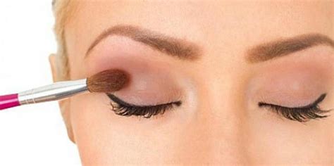 Best Cream Eyeshadow For Mature Eyes/ With Ultimate Guide