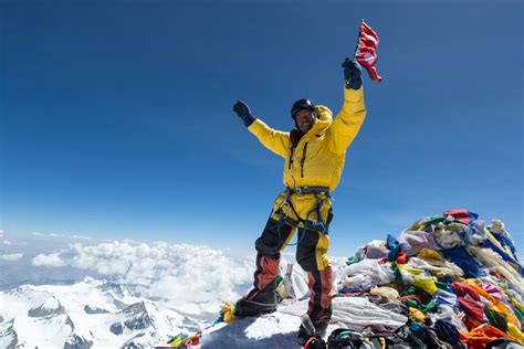 A History of Everest | What It Took to Reach the Roof of the World ...