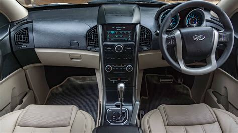 Interior Image, Mahindra XUV500 Photo - CarWale