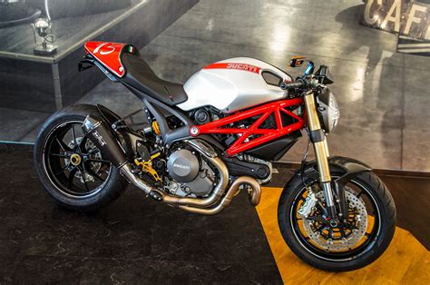 Umgebautes Motorrad Ducati Monster 1100 Evo von Zweiradparadies Denk ...