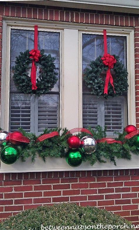 40+ Festive Outdoor Christmas Decorations