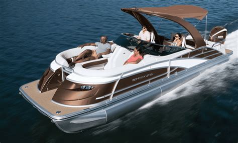 10 Best Pontoon Boat Manufacturers