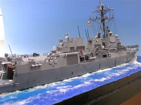 Uss Momsen – DDG-92 - 1/350 Trumpeter - iModeler