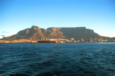 Phoebettmh Travel: (South Africa) - Table Mountain - The Landmark of ...