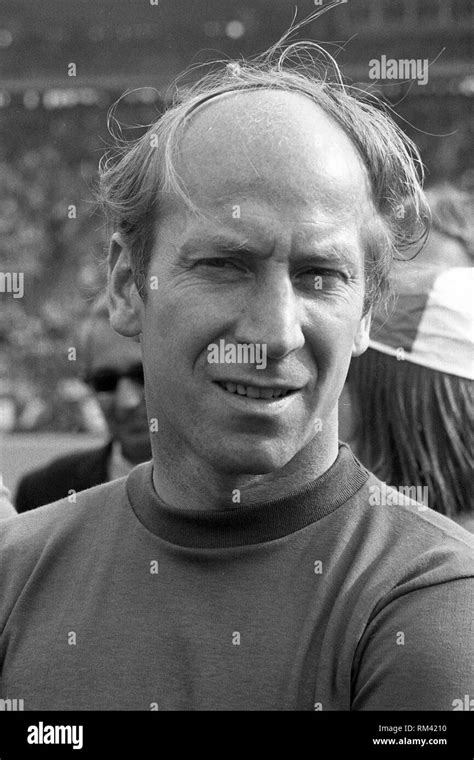 Bobby charlton hi-res stock photography and images - Alamy