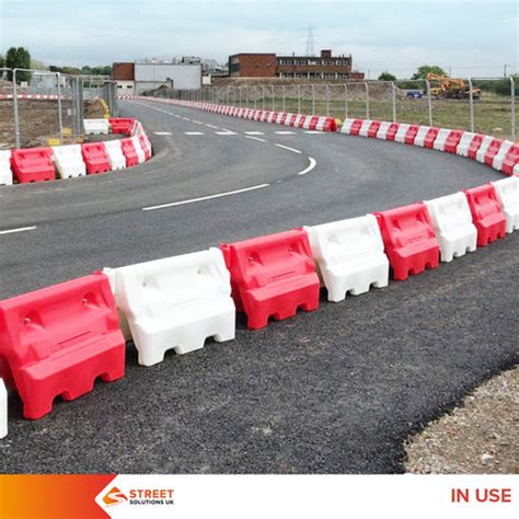 Water-Filled Barrier maintenance for UK Road Safety