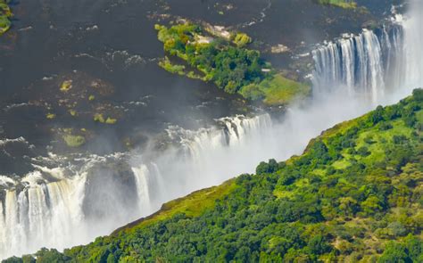 Victoria Falls - Zimbabwe Tour Highlights | Travel Blog