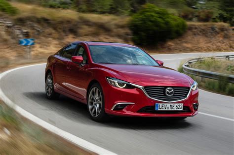 New Mazda 6 Sport Nav 2016 review | Auto Express