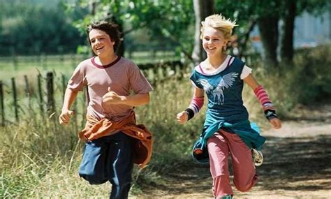 What The Cast Of "Bridge To Terabithia" Looks Like Now