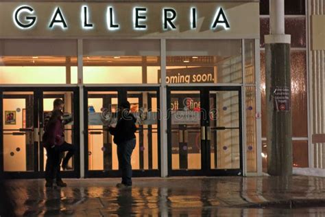 Walden Galleria Shopping Mall Entrance At Night, Buffalo NY Editorial ...