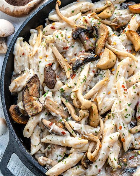 Creamy Wild Mushroom Pasta Recipe {Vegetarian} Healthy Fitness Meals