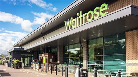 Waitrose Platinum Jubilee opening hours and closing times for Queen's ...