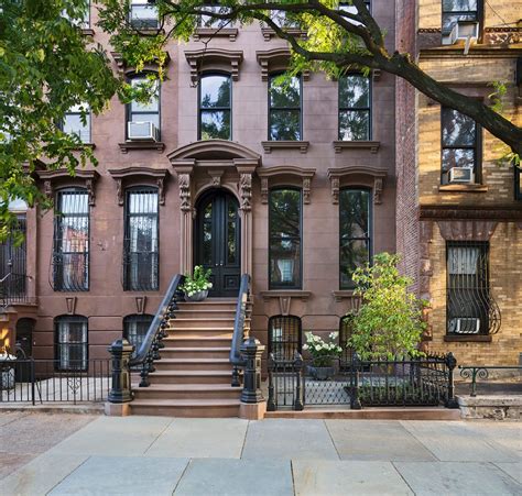 Restored Brooklyn Brownstone House With Fresh Contemporary Interior Decor