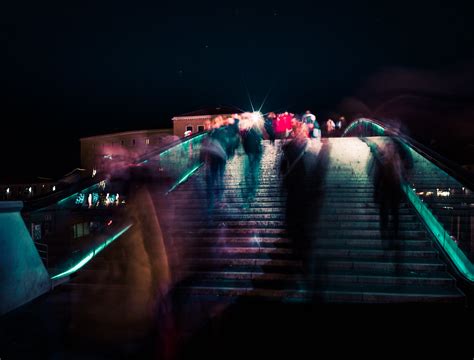 The Calatrava Bridge in Venice – Stuck in Customs