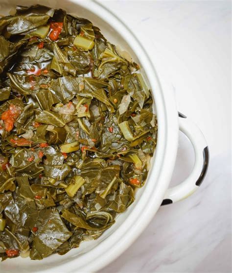 Southern Collard Greens Recipe - The Soul Food Pot