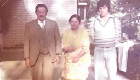 PM Imran Khan shares rare picture with parents from 1976