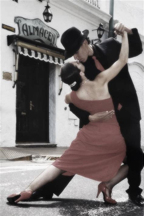 Argentine Tango - History, Elements and Styles