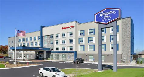 Hampton Inn by Hilton - Visit Lakeville Minnesota