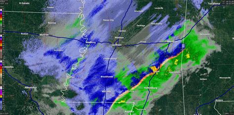 NWS Jackson MS on Twitter: "2:30 AM Radar update: Light rain continues ...